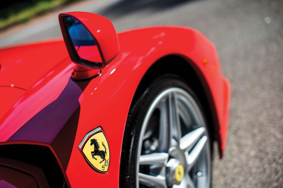 Детали экстерьера Ferrari Enzo (135892) 2004 года  (фото 26 из 27)
